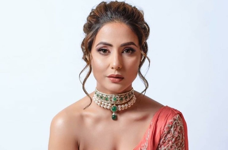 Hina Khan shared cryptic posts on her Instagram Story that seems to suggest she has been betrayed by someone close